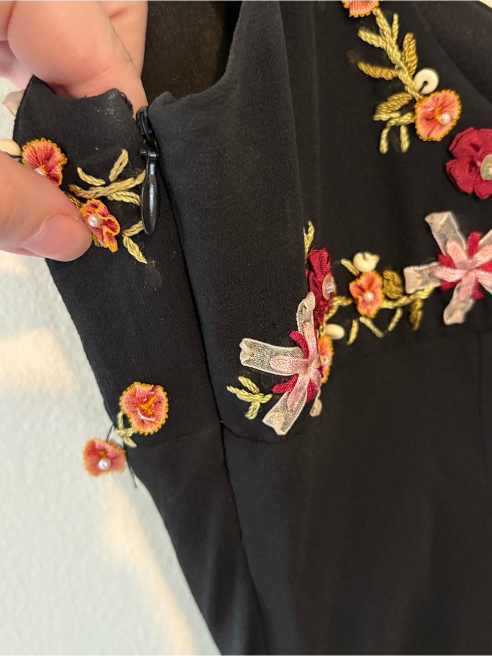 Vintage 90s Sue Wong black silk floral beaded asymmetrical hem dress - Picture 9 of 10